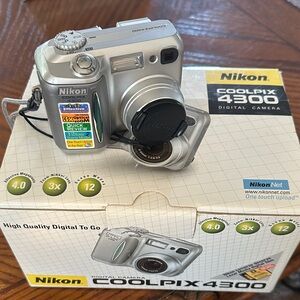Nikon Coolpix 4300 Digital Camera - Silver